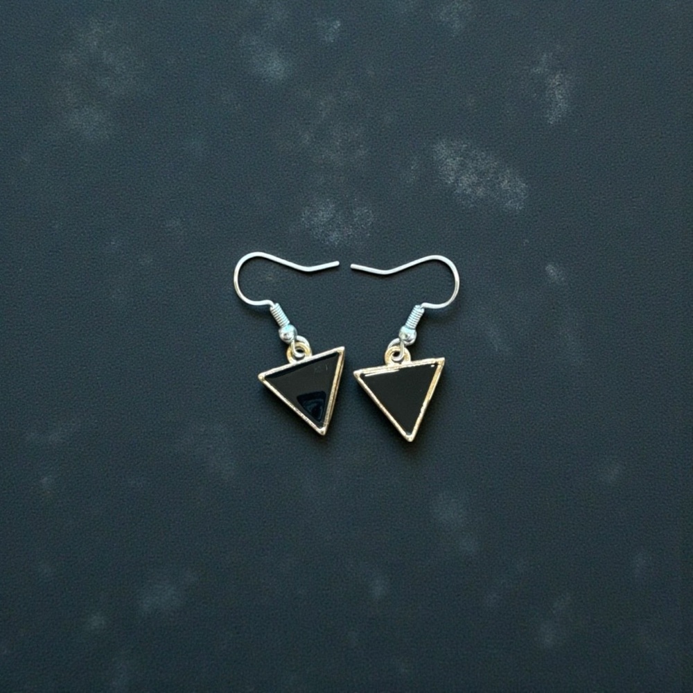 Chic Black and Gold Colored Triangle Earrings - Picture 3 of 4